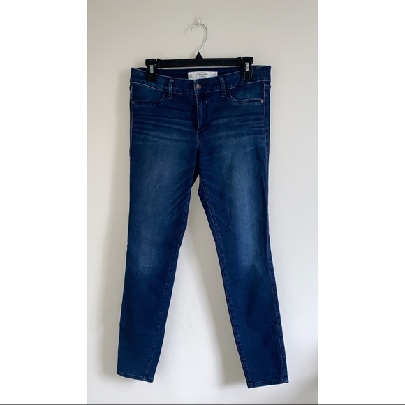 Abercrombie & Fitch Dark Wash Skinny Jeans - Picture 3 of 6
